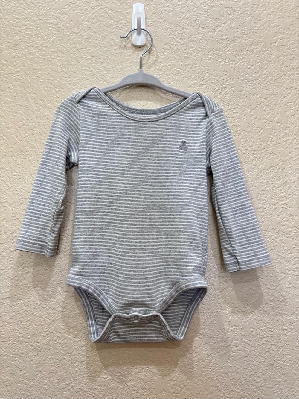 Gap Baby First Favorites Bodysuit Grey & White Stripe 12-18 Month 100% Cotton